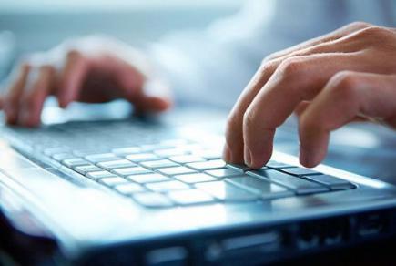 Kako kratke pauze i lagano kretanje mogu poboljšati svakodnevni rad za računarom